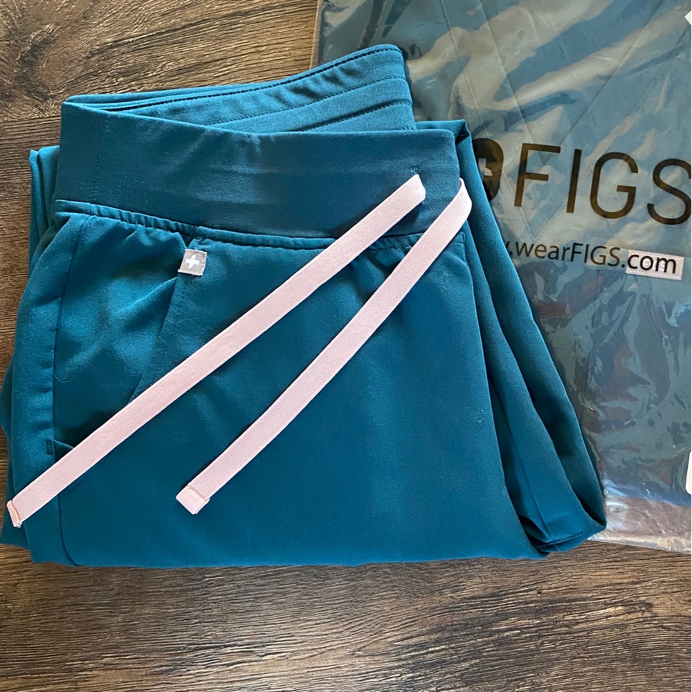 FIGS - CARIBBEAN BLUE - WOMEN’S JOGGERS M PETITE